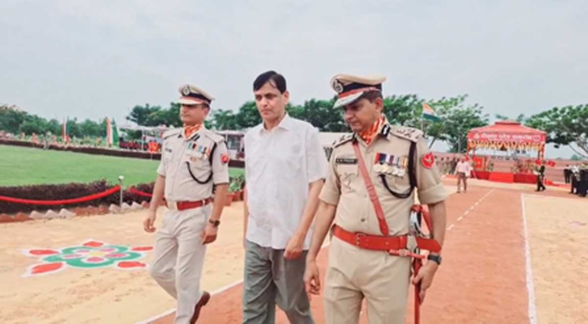 सुपौल : रिक्रूट प्रशिक्षण केंद्र में दीक्षांत परेड आयोजित, केंद्रीय गृह राज्यमंत्री नित्यानंद राय भी रहे उपस्थित सुपौल : रिक्रूट प्रशिक्षण केंद्र में दीक्षांत परेड आयोजित, केंद्रीय गृह राज्यमंत्री नित्यानंद राय भी रहे उपस्थित